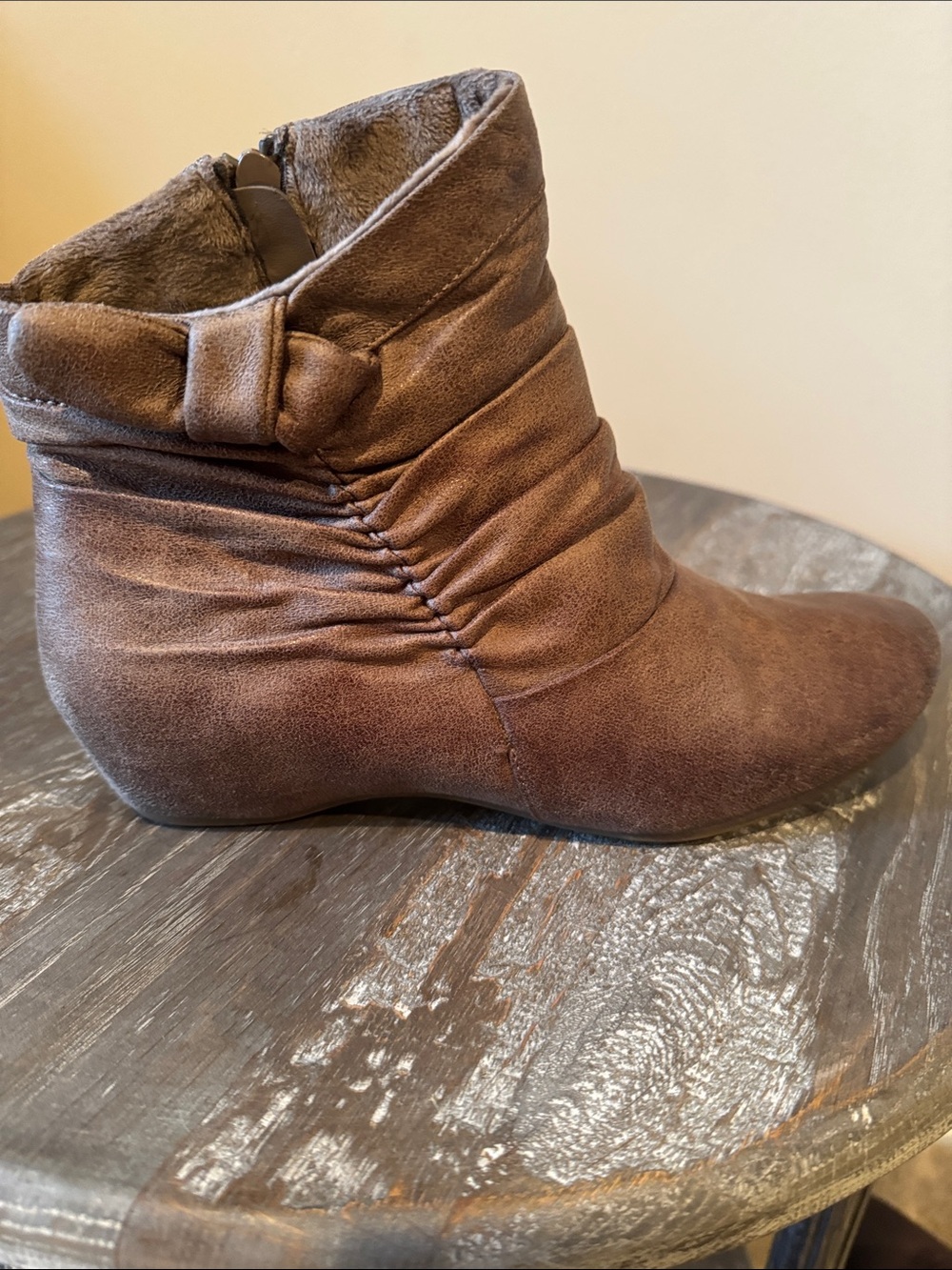 BareTraps Brown Sakari Ruched Ankle Booties with Side Zip Size 8.5M - Picture 5 of 11